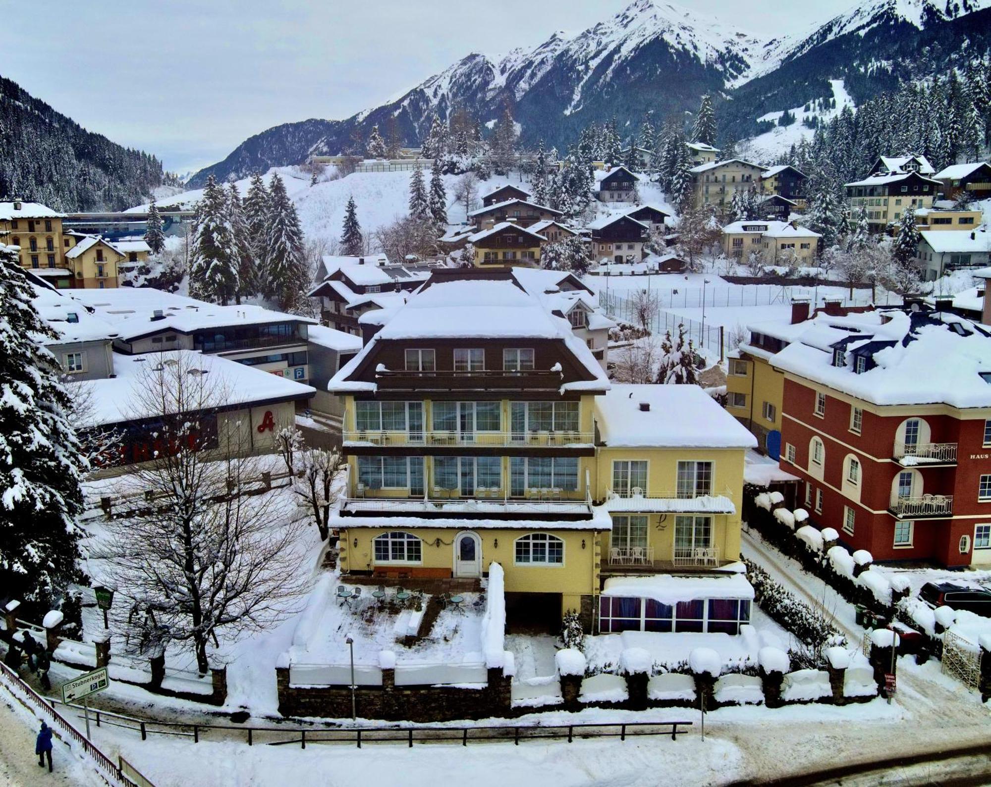 Hotel Lindenhof 3*