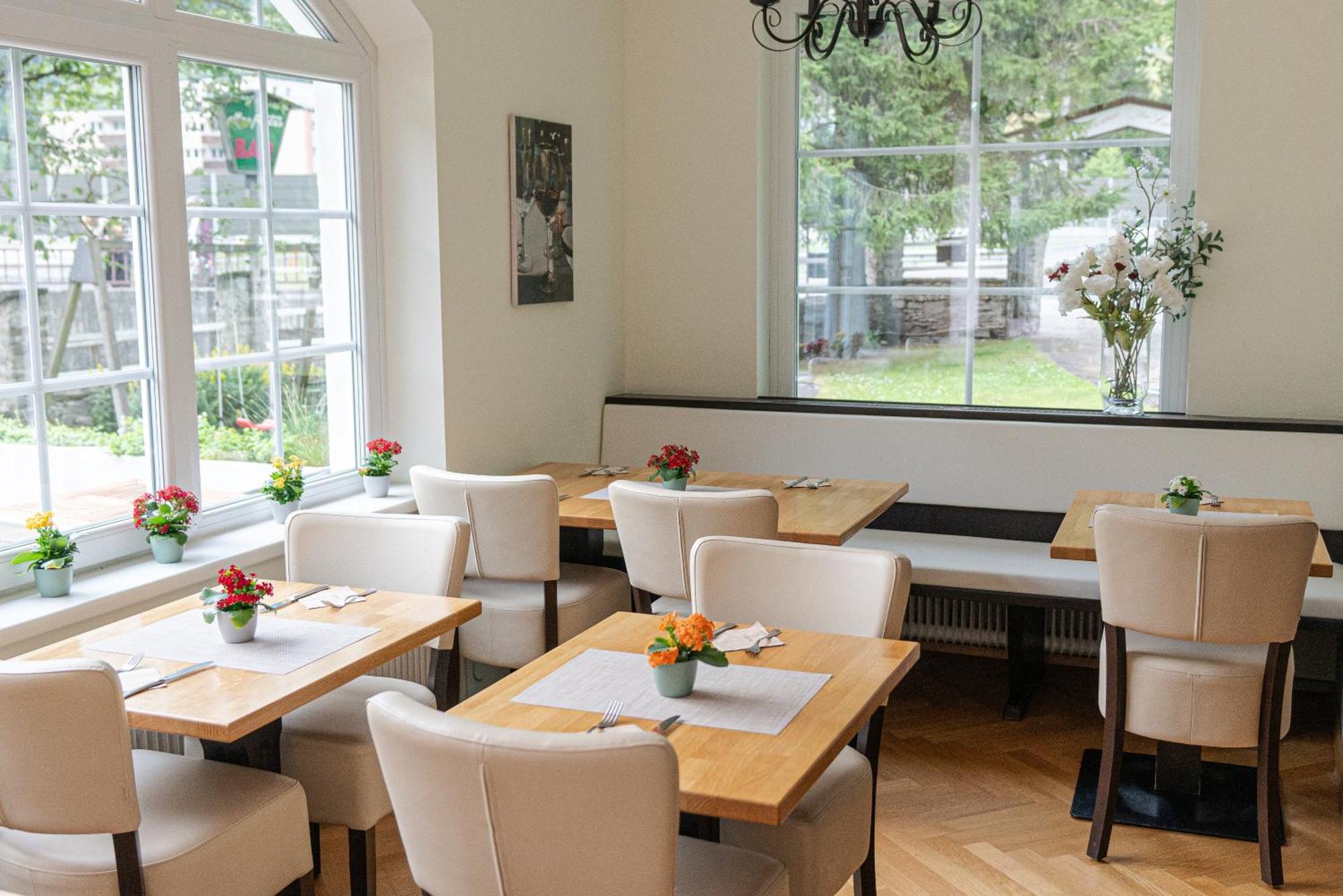 Hotel Lindenhof 3*